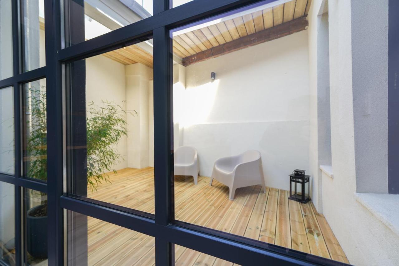 La villa Bérénice   Le Patio   en coeur de ville Saint-Amand-les-Eaux Extérieur photo